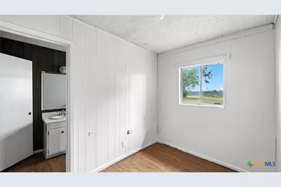 1144 Spruce Street, Seguin, TX 78155 - Photo 25