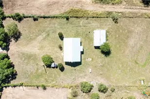 199 Sunset Trail, Luling, TX 78648 - Photo 35