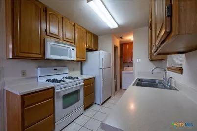 199 Sunset Trail, Luling, TX 78648 - Photo 9