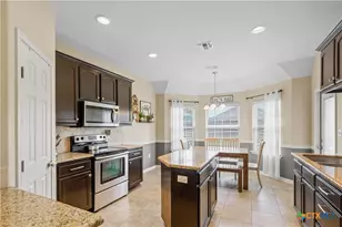 212 Mason Cir, Victoria, TX 77904 - Photo 15