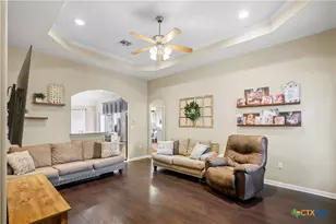 212 Mason Cir, Victoria, TX 77904 - Photo 9