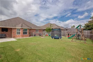 212 Mason Cir, Victoria, TX 77904 - Photo 5