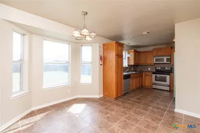 608 Leo Lane, Killeen, TX 76542 - Photo 5