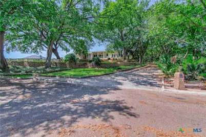 14200 Briarcliff Road, Troy, TX 76579 - Photo 1