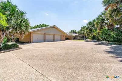 14200 Briarcliff Road, Troy, TX 76579 - Photo 37