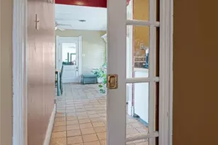 106 S Howe St, Lampasas, TX 76550 - Photo 37