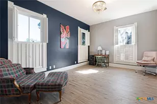 106 S Howe St, Lampasas, TX 76550 - Photo 27