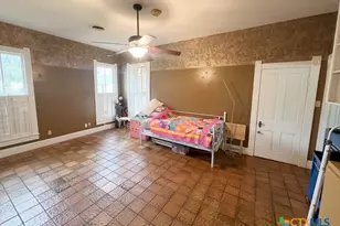 106 S Howe St, Lampasas, TX 76550 - Photo 33