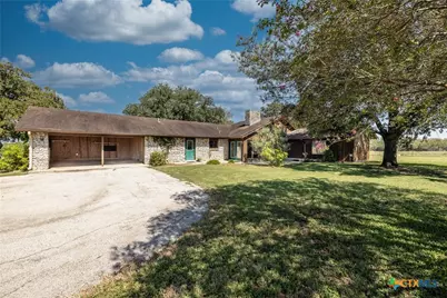 2405 County Road 239, Gonzales, TX 78629 - Photo 29