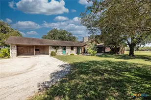 2405 Co Rd 239, Gonzales, TX 78629 - Photo 29