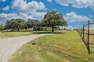2405 Co Rd 239, Gonzales, TX 78629 - Photo 31