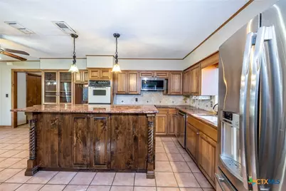 2405 County Road 239, Gonzales, TX 78629 - Photo 9