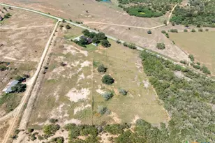 2405 Co Rd 239, Gonzales, TX 78629 - Photo 33