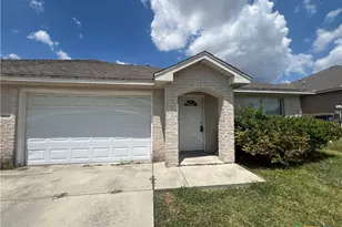 3014 Douglas Fir Dr, New Braunfels, TX 78130 - Photo 1