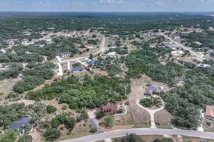 204 Falling Hls, New Braunfels, TX 78132 - Photo 47