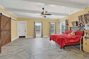 204 Falling Hls, New Braunfels, TX 78132 - Photo 23