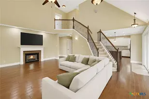 204 Falling Hls, New Braunfels, TX 78132 - Photo 17