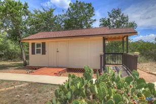 204 Falling Hls, New Braunfels, TX 78132 - Photo 43