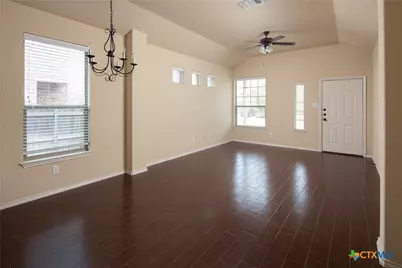 514 Creekside Circle, New Braunfels, TX 78130 - Photo 7