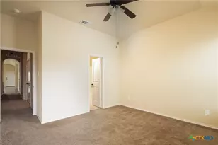 514 Creekside Cir, New Braunfels, TX 78130 - Photo 9