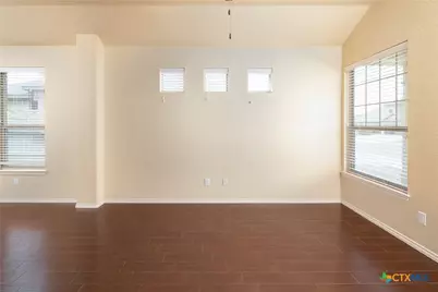 514 Creekside Circle, New Braunfels, TX 78130 - Photo 5