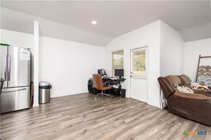 224 Poplin Ln, Troy, TX 76579 - Photo 7