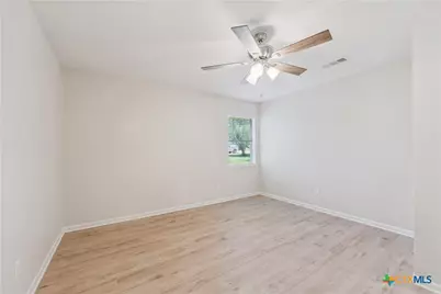 1006 Eagle Drive, Eddy, TX 76524 - Photo 11