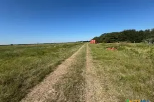 000 County Road 18, Hallettsville, TX 77964 - Photo 9