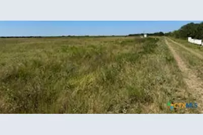 000 County Road 18, Hallettsville, TX 77964 - Photo 15