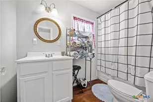 1009 E Leon St, Gatesville, TX 76528 - Photo 33