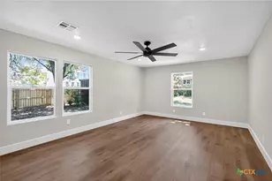 601 W Zenith Ave, Temple, TX 76501 - Photo 9