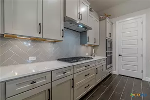 1305 Dancing Oak Ln, San Marcos, TX 78666 - Photo 17