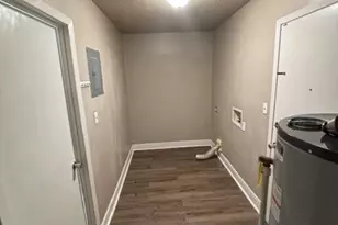 501 S Main St, Thorndale, TX 76577 - Photo 11