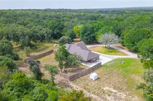 9695 Co Rd 321, Caldwell, TX 77836 - Photo 37