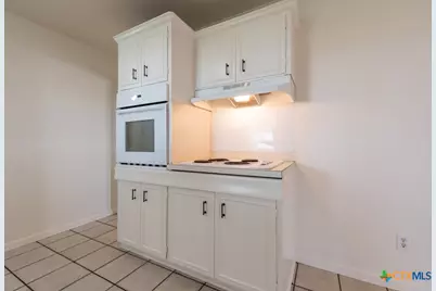 316 S Mulberry Avenue, Luling, TX 78648 - Photo 9