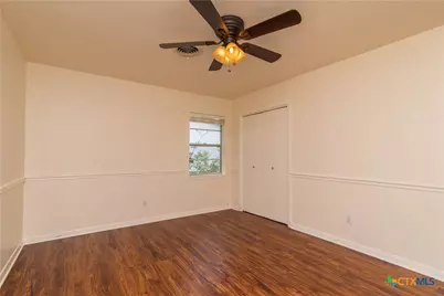 316 S Mulberry Avenue, Luling, TX 78648 - Photo 15