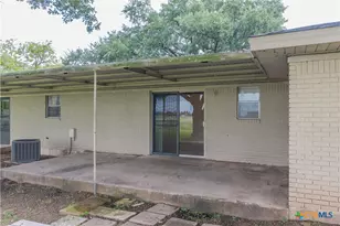 316 S Mulberry Ave, Luling, TX 78648 - Photo 25