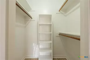 203 E Bowie St, Luling, TX 78648 - Photo 11