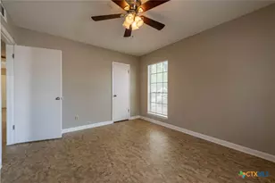 203 E Bowie St, Luling, TX 78648 - Photo 7