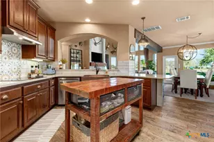 311 Ski Plex Dr, Seguin, TX 78155 - Photo 25