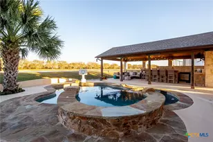 311 Ski Plex Dr, Seguin, TX 78155 - Photo 3