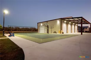 311 Ski Plex Dr, Seguin, TX 78155 - Photo 5