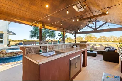 311 Ski Plex Drive, Seguin, TX 78155 - Photo 15