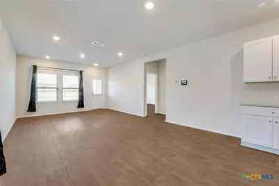 2887 Panther Spring, New Braunfels, TX 78130 - Photo 7