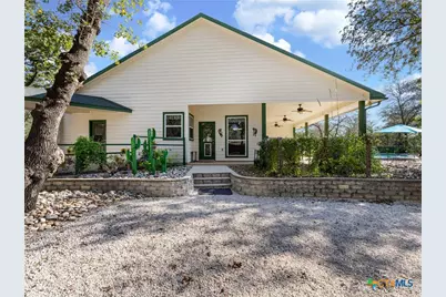 1010 Wild Flower, Floresville, TX 78114 - Photo 35