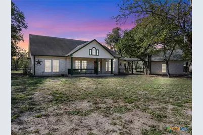 1010 Wild Flower, Floresville, TX 78114 - Photo 7