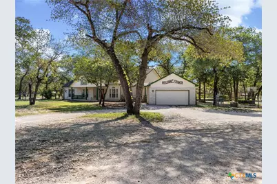1010 Wild Flower, Floresville, TX 78114 - Photo 3
