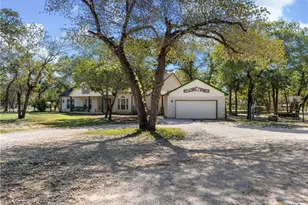 1010 Wild Flower, Floresville, TX 78114 - Photo 3