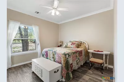 1010 Wild Flower, Floresville, TX 78114 - Photo 25