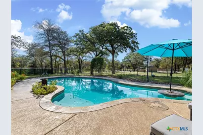 1010 Wild Flower, Floresville, TX 78114 - Photo 33